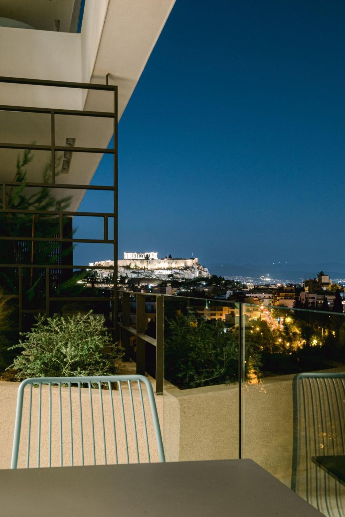Urban Apt With Stunning Acropolis View & Roofdeck Ateny Zewnętrze zdjęcie